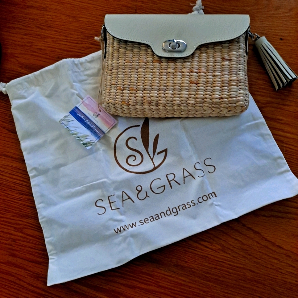 Ella's Seaandgrass clutch new